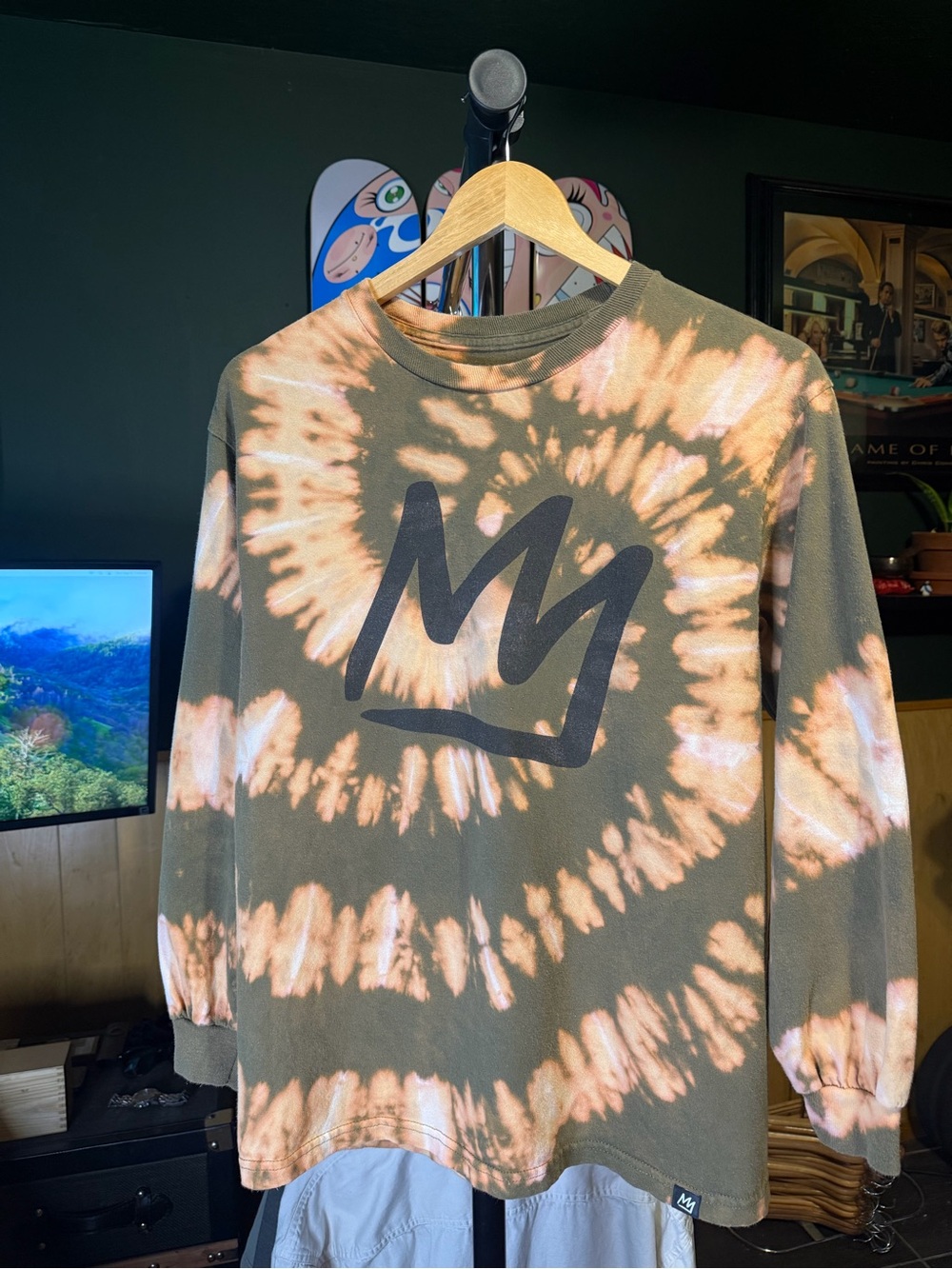 Mammoth Mountain Skiing California Bleach Tiedye Olive Green & Cream Long sleeve